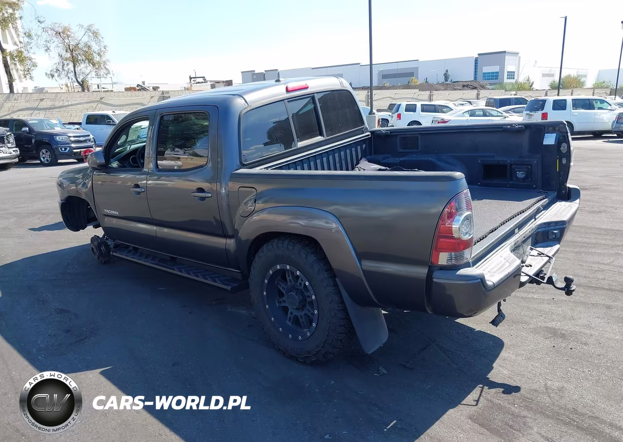 2010 Toyota Tacoma Prerunner V6 VIN:3TMJU4GN8AM096900 - 3