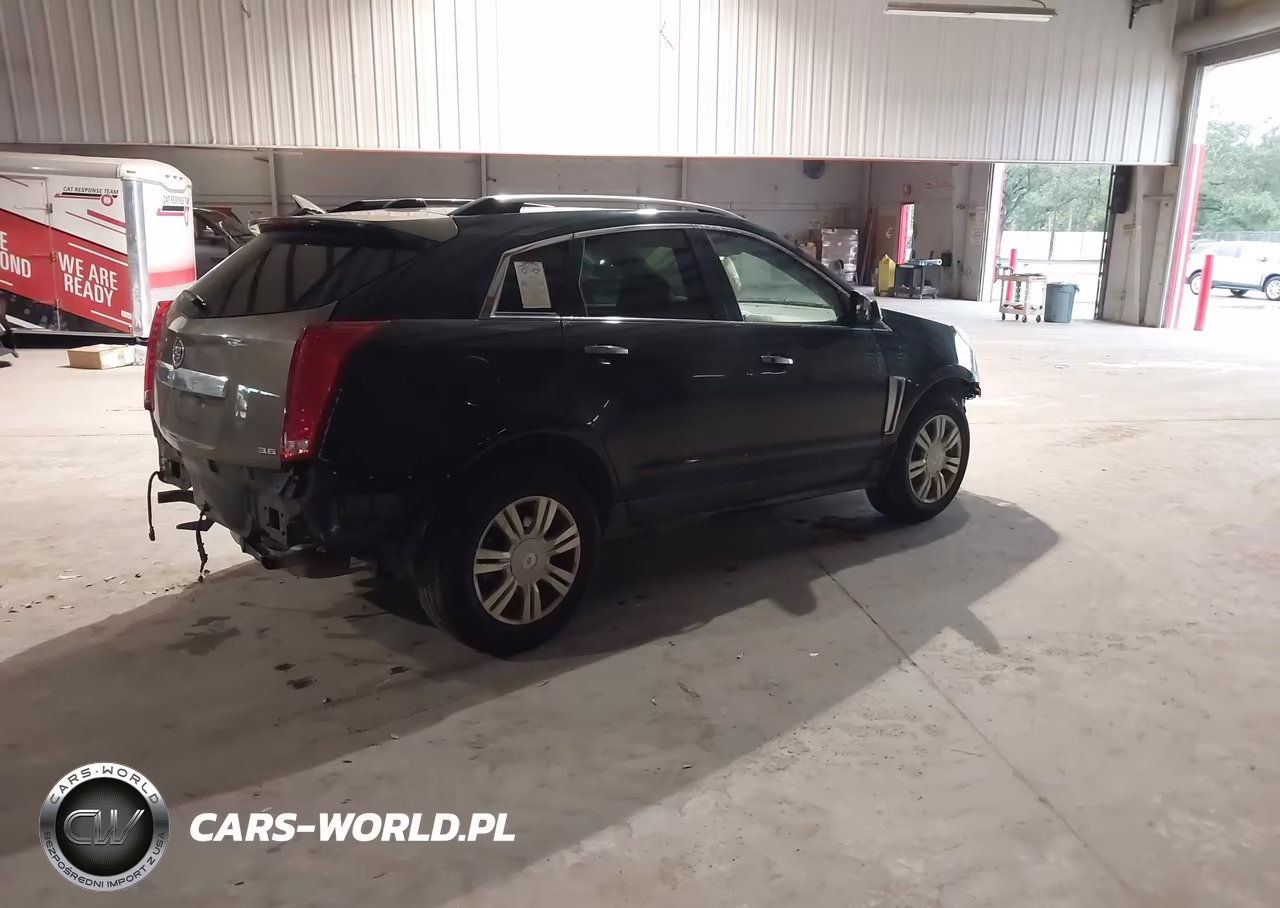 2015 Cadillac Srx Luxury Collection VIN:3GYFNBE33FS528346 - 4