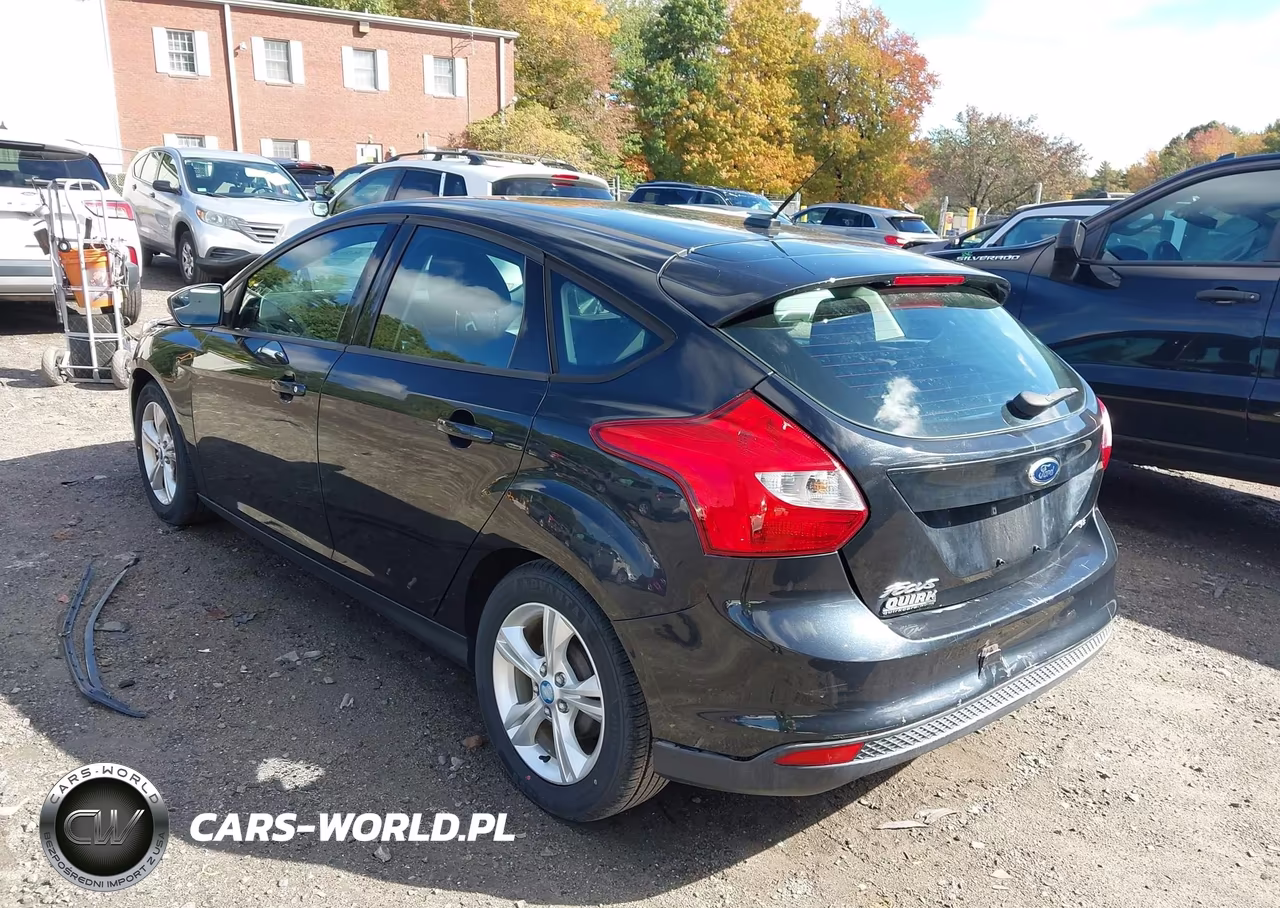2013 Ford Focus Se VIN:1FADP3K26DL229659 - 3