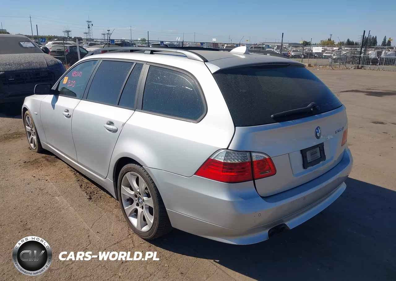2008 BMW 535Xi VIN:WBAPT73548CX00696 - 3