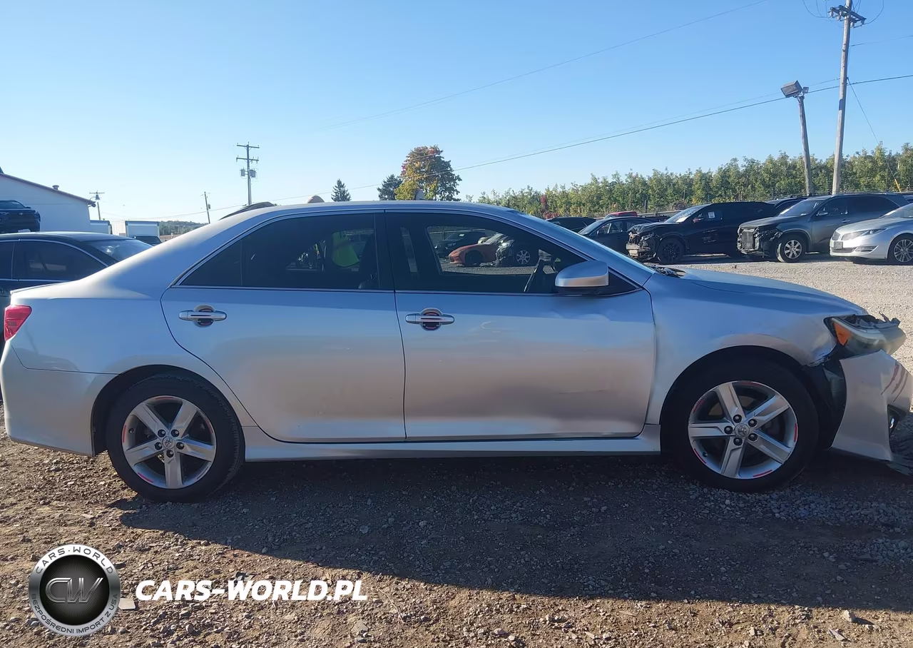 2014 Toyota Camry Se VIN:4T1BF1FK3EU404654 - 13