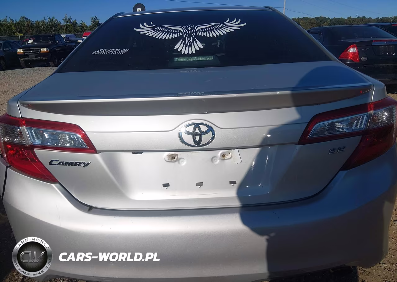 2014 Toyota Camry Se VIN:4T1BF1FK3EU404654 - 16
