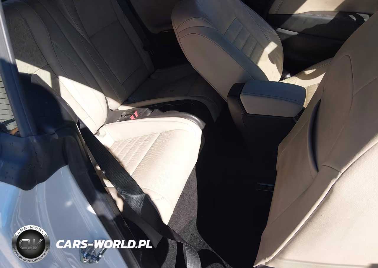 2017 Buick Cascada Premium VIN:W04WH3N54HG014912 - 8