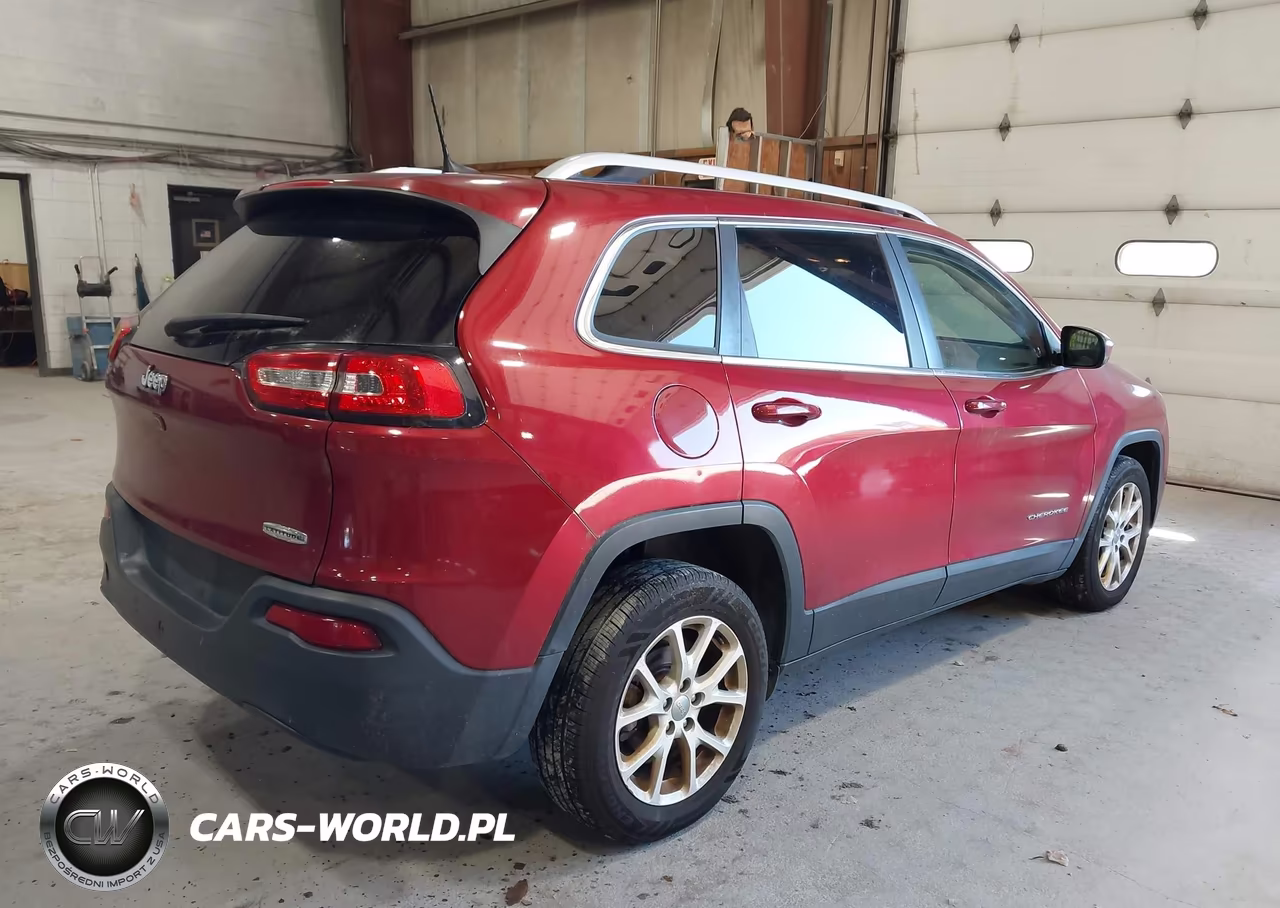 2017 Jeep Cherokee Latitude Fwd VIN:1C4PJLCB5HW533979 - 4