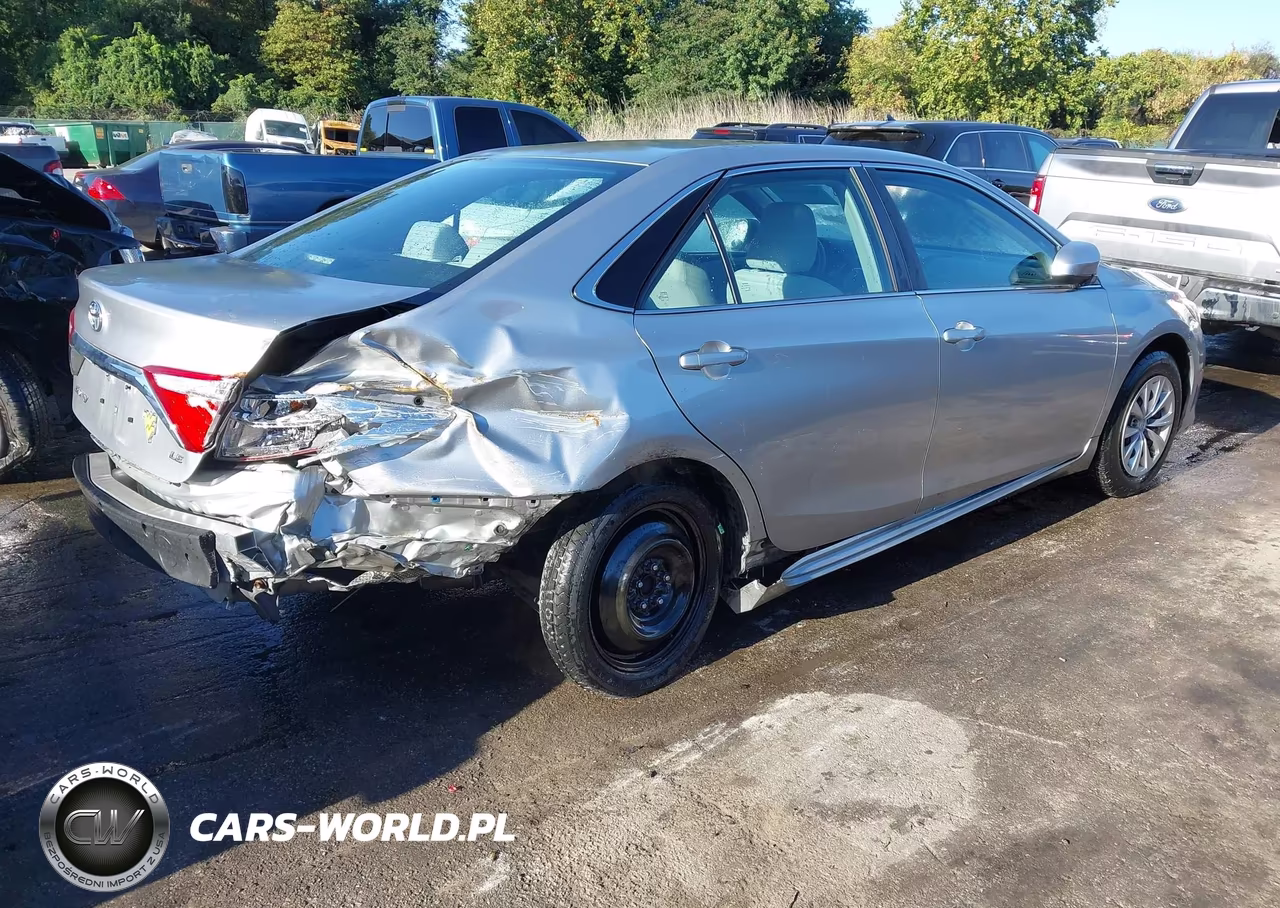 2016 Toyota Camry Le VIN:4T4BF1FK6GR530113 - 4
