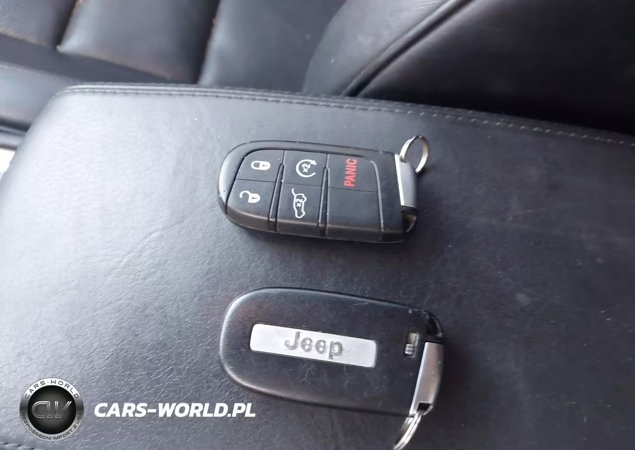2014 Jeep Grand Cherokee Summit VIN:1C4RJFJM5EC362744 - 11