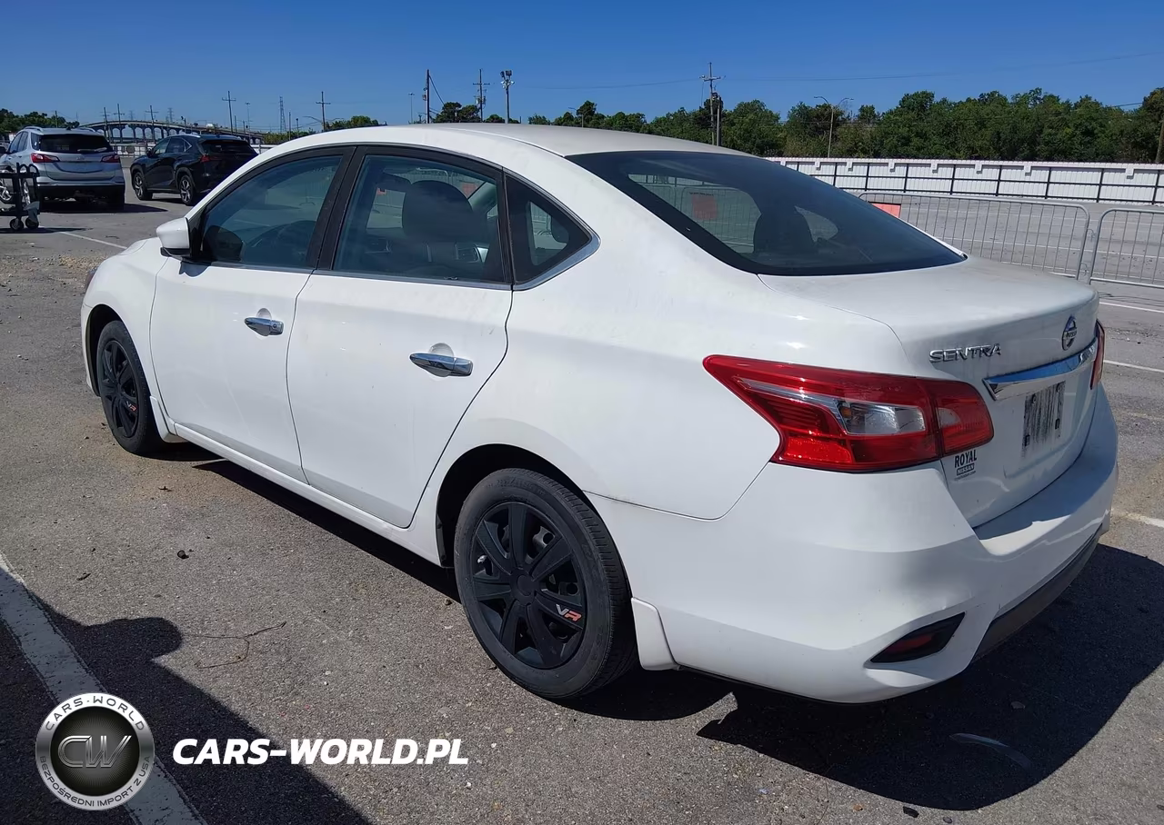 2018 Nissan Sentra S VIN:3N1AB7AP7JY216540 - 3