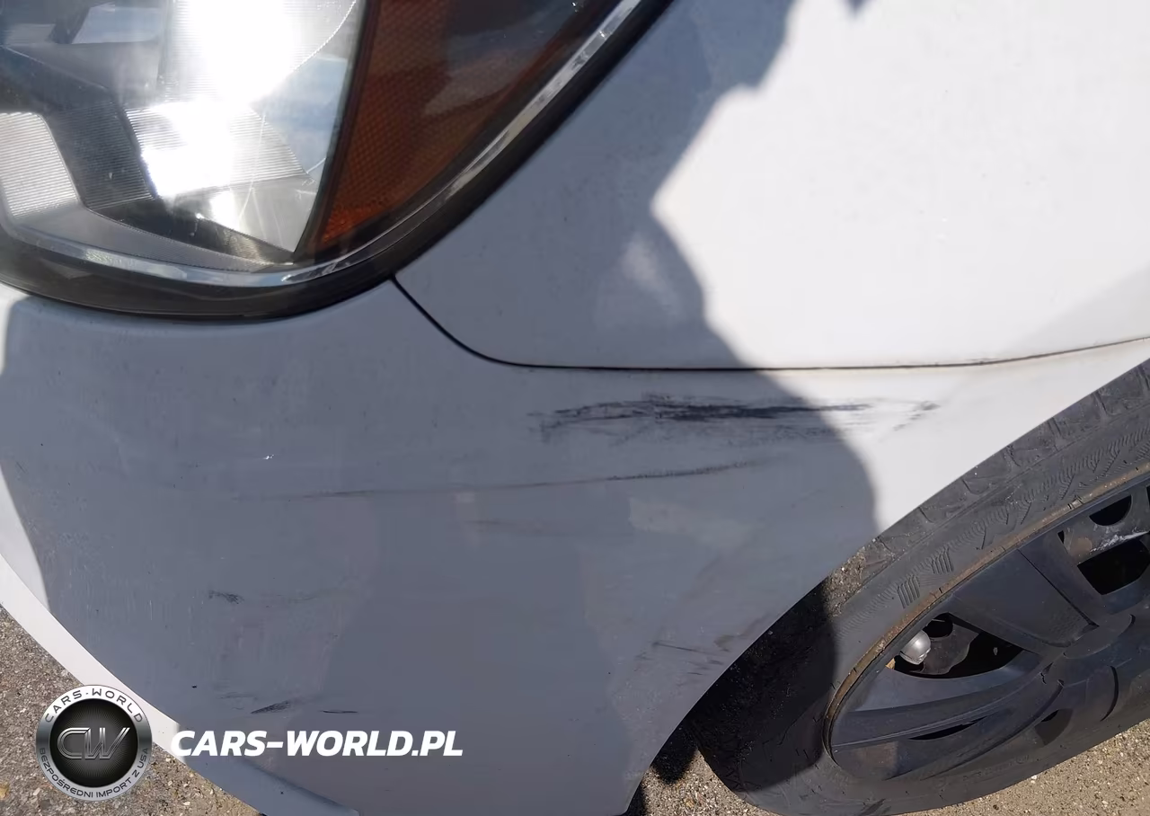 2018 Nissan Sentra S VIN:3N1AB7AP7JY216540 - 6
