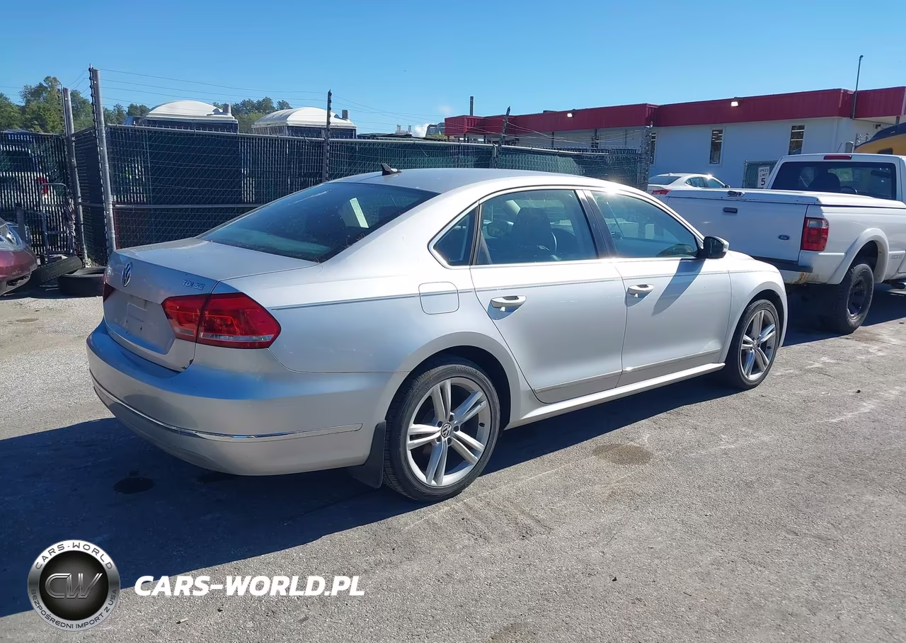 2013 Volkswagen Passat 2.0L Tdi Se VIN:1VWBN7A31DC103487 - 4