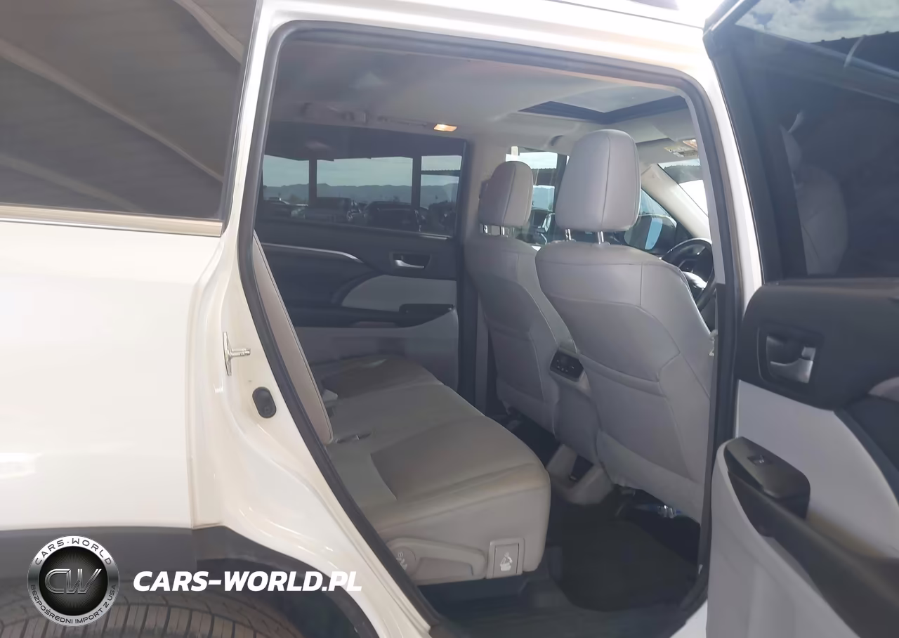 2018 Toyota Highlander Limited VIN:5TDDZRFH0JS865185 - 8