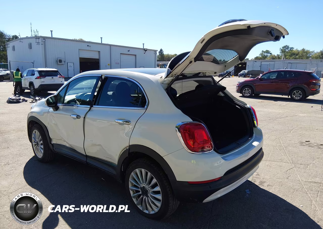 2016 Fiat 500X Lounge VIN:ZFBCFYDT7GP502734 - 3