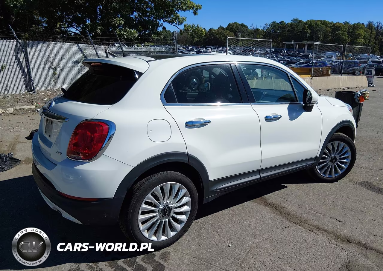 2016 Fiat 500X Lounge VIN:ZFBCFYDT7GP502734 - 4