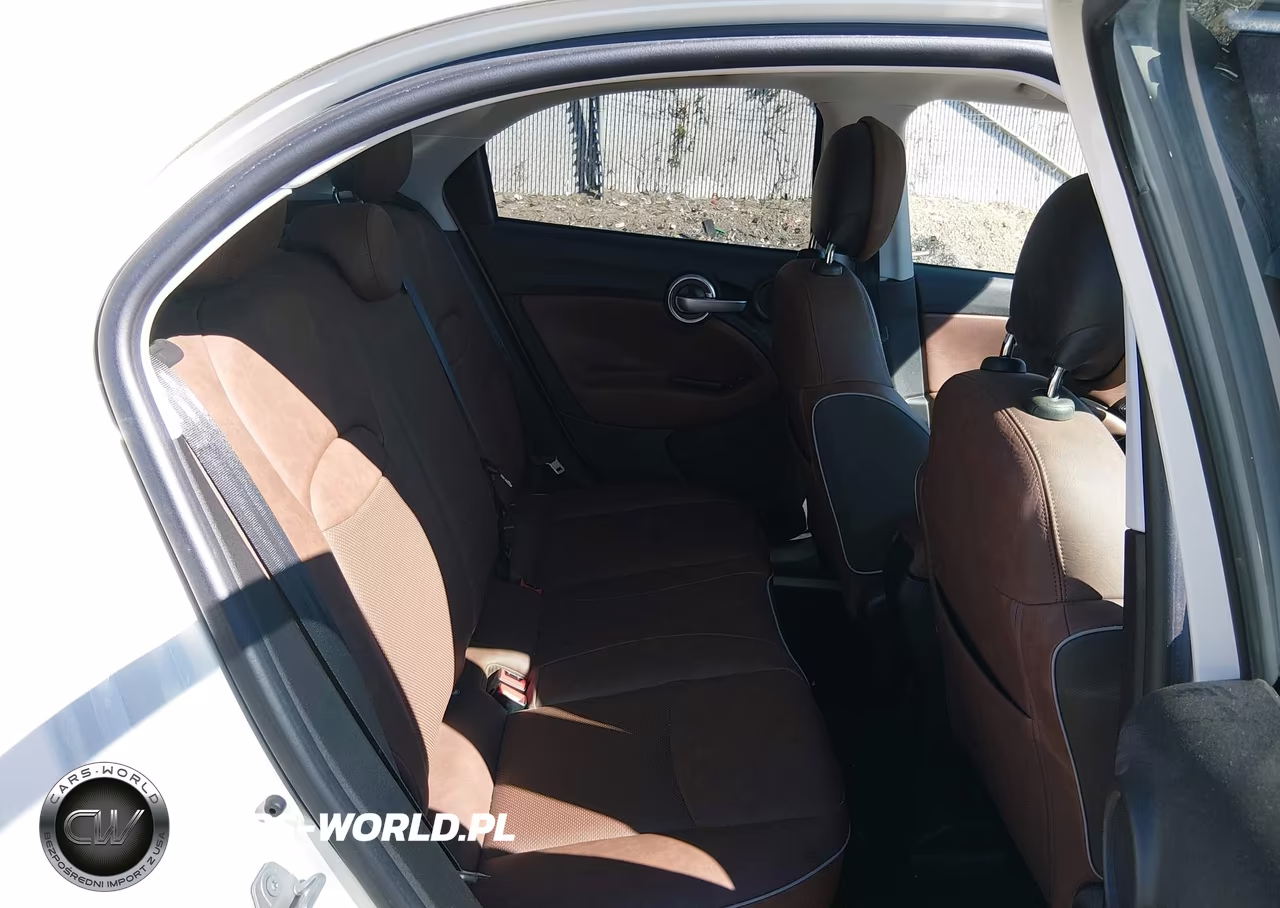 2016 Fiat 500X Lounge VIN:ZFBCFYDT7GP502734 - 8