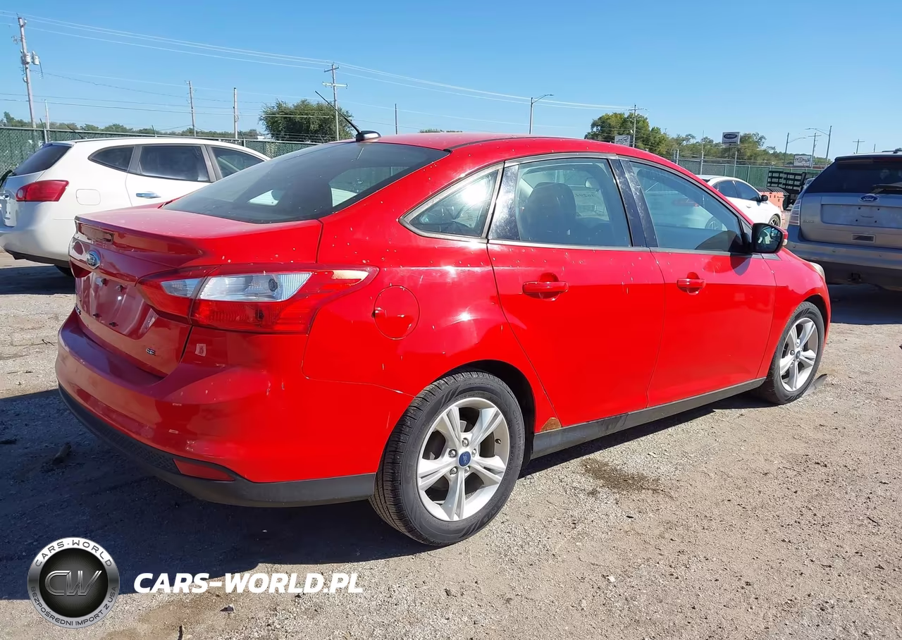 2014 Ford Focus Se VIN:1FADP3F29EL178539 - 4