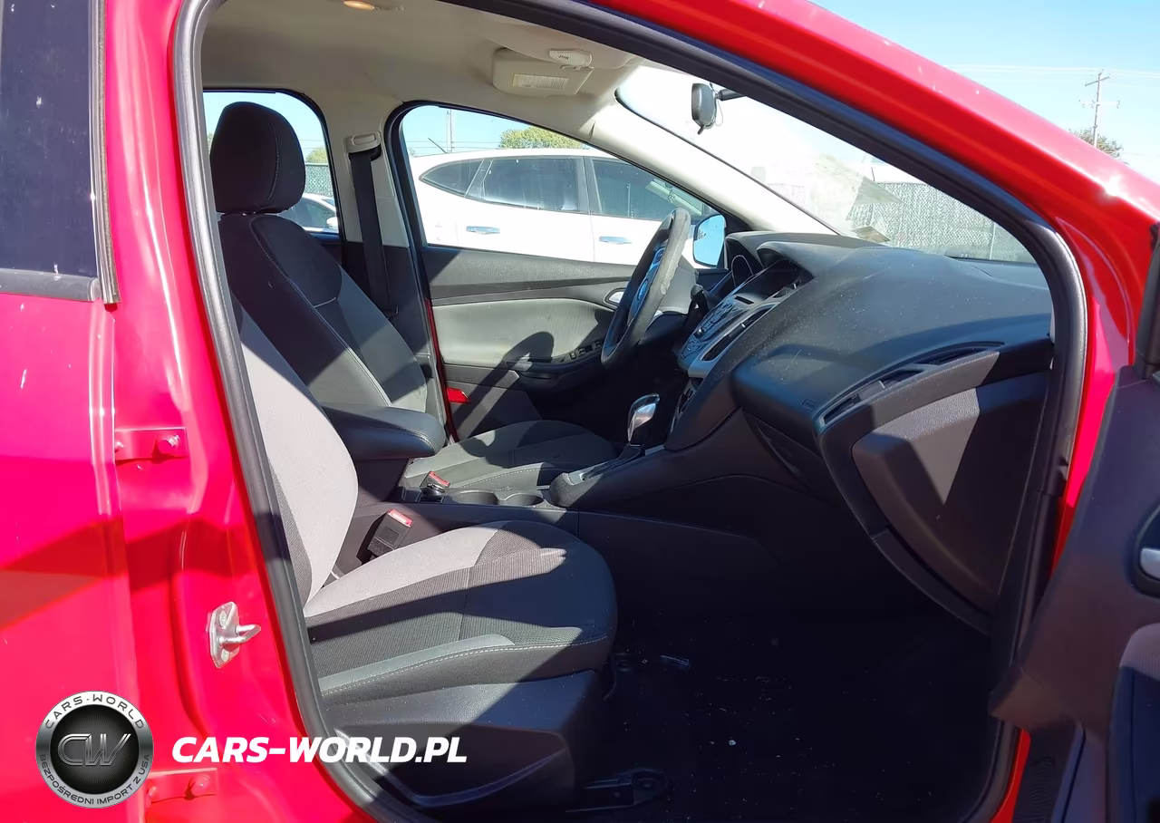 2014 Ford Focus Se VIN:1FADP3F29EL178539 - 5