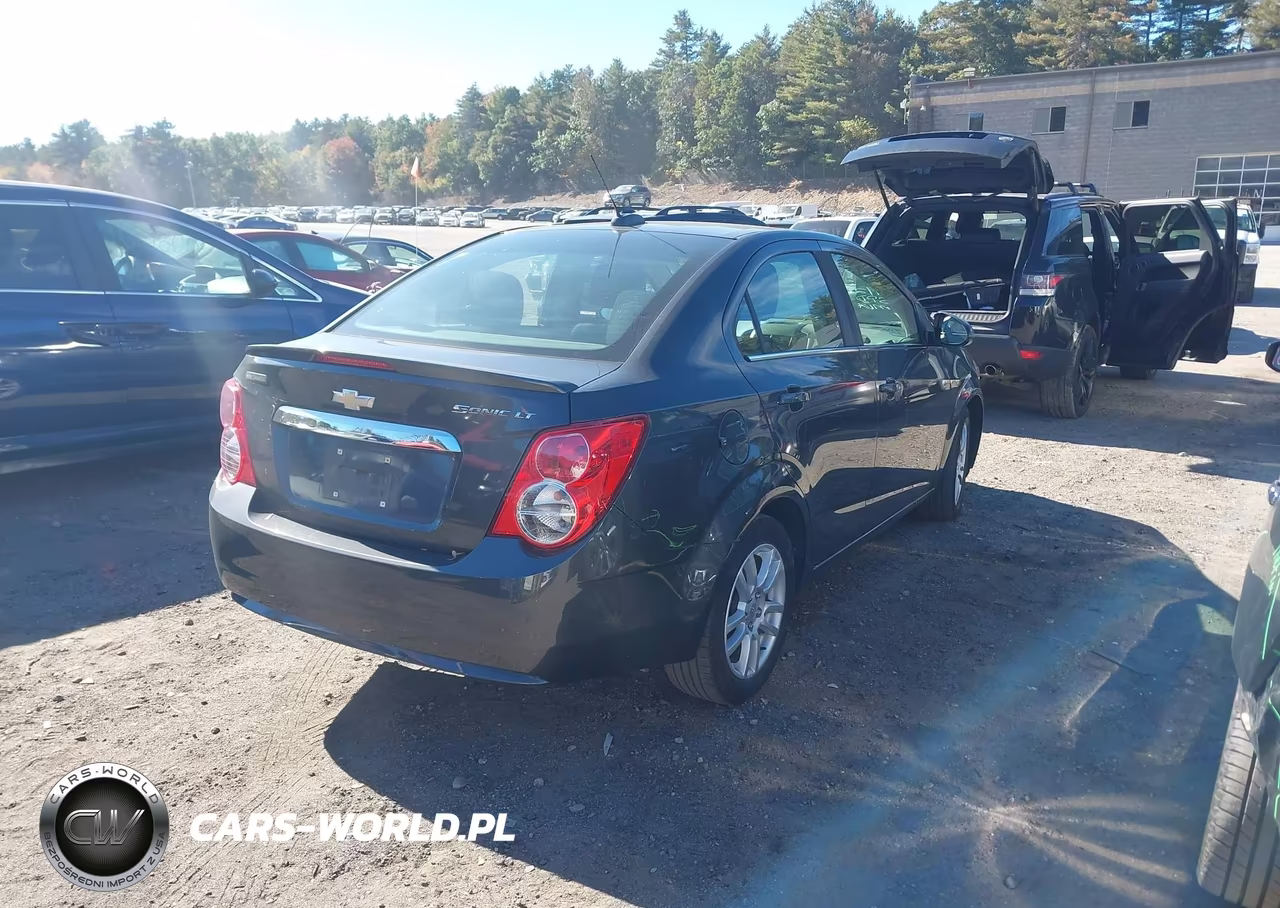 2016 Chevrolet Sonic Lt Auto VIN:1G1JC5SG5G4112033 - 4
