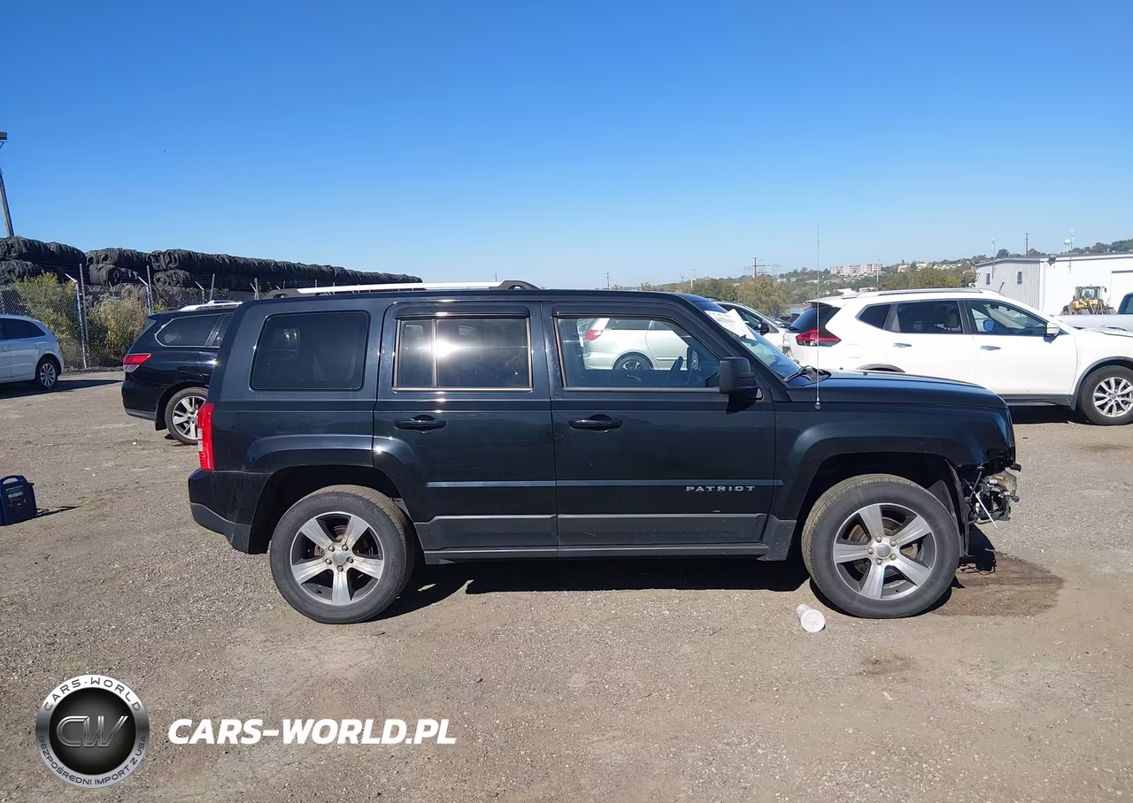 2017 Jeep Patriot High Altitude 4X4 VIN:1C4NJRFB0HD176941 - 13