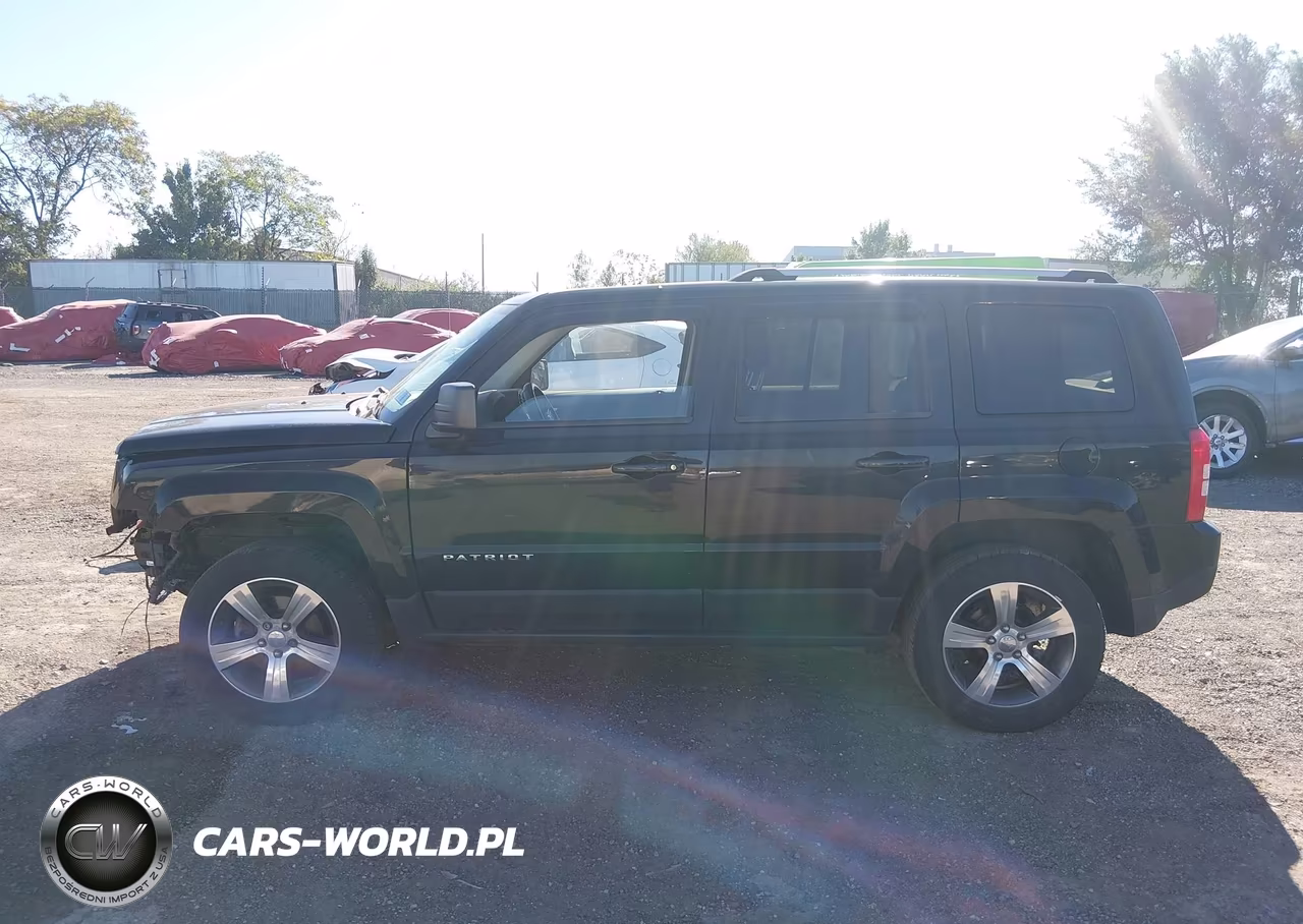 2017 Jeep Patriot High Altitude 4X4 VIN:1C4NJRFB0HD176941 - 14