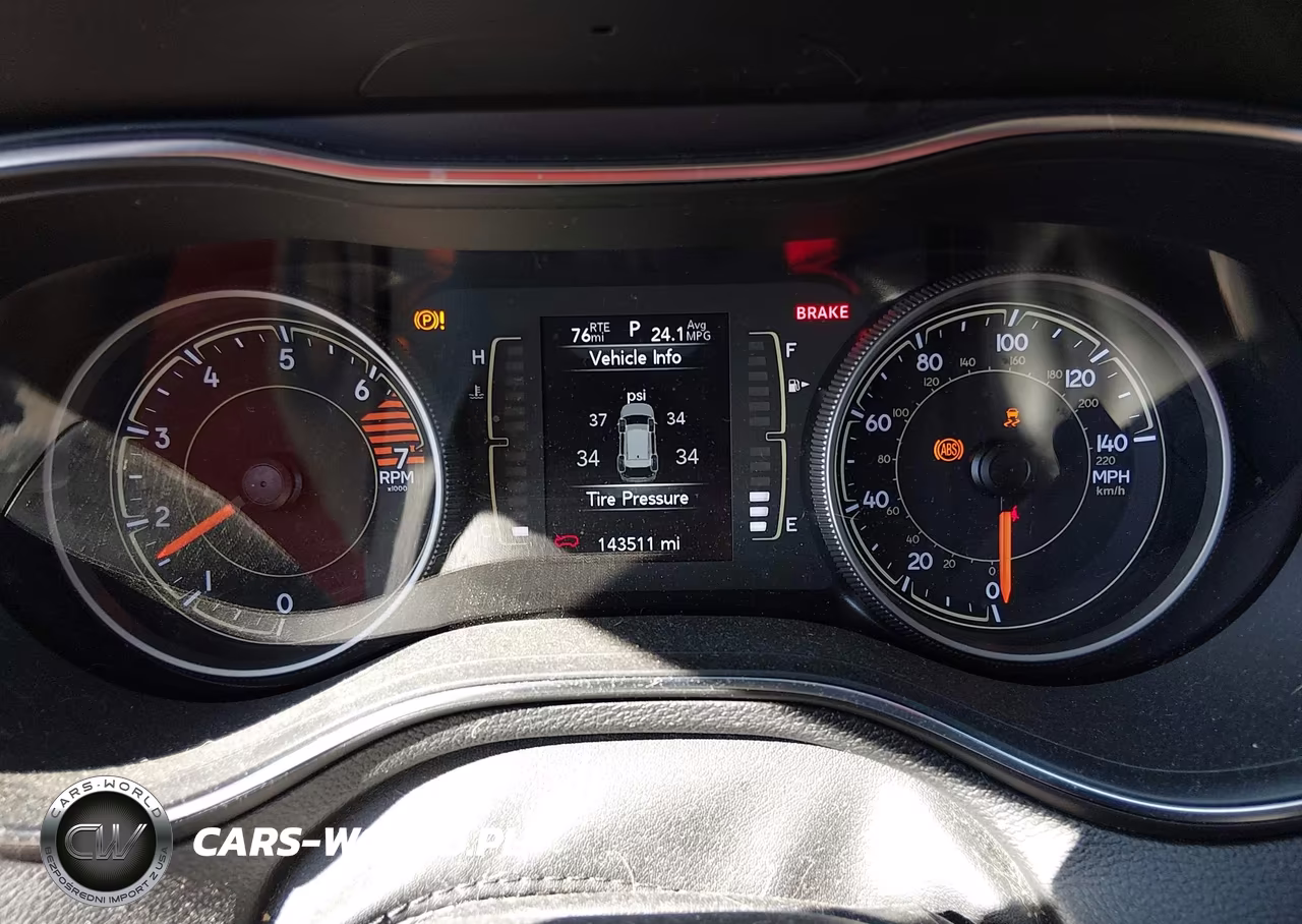 2019 Jeep Cherokee Altitude Fwd VIN:1C4PJLLB7KD296088 - 5