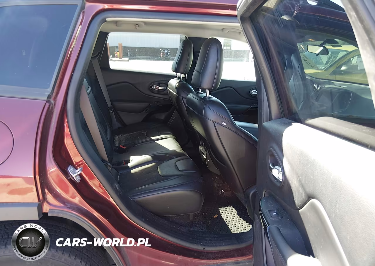 2019 Jeep Cherokee Altitude Fwd VIN:1C4PJLLB7KD296088 - 6