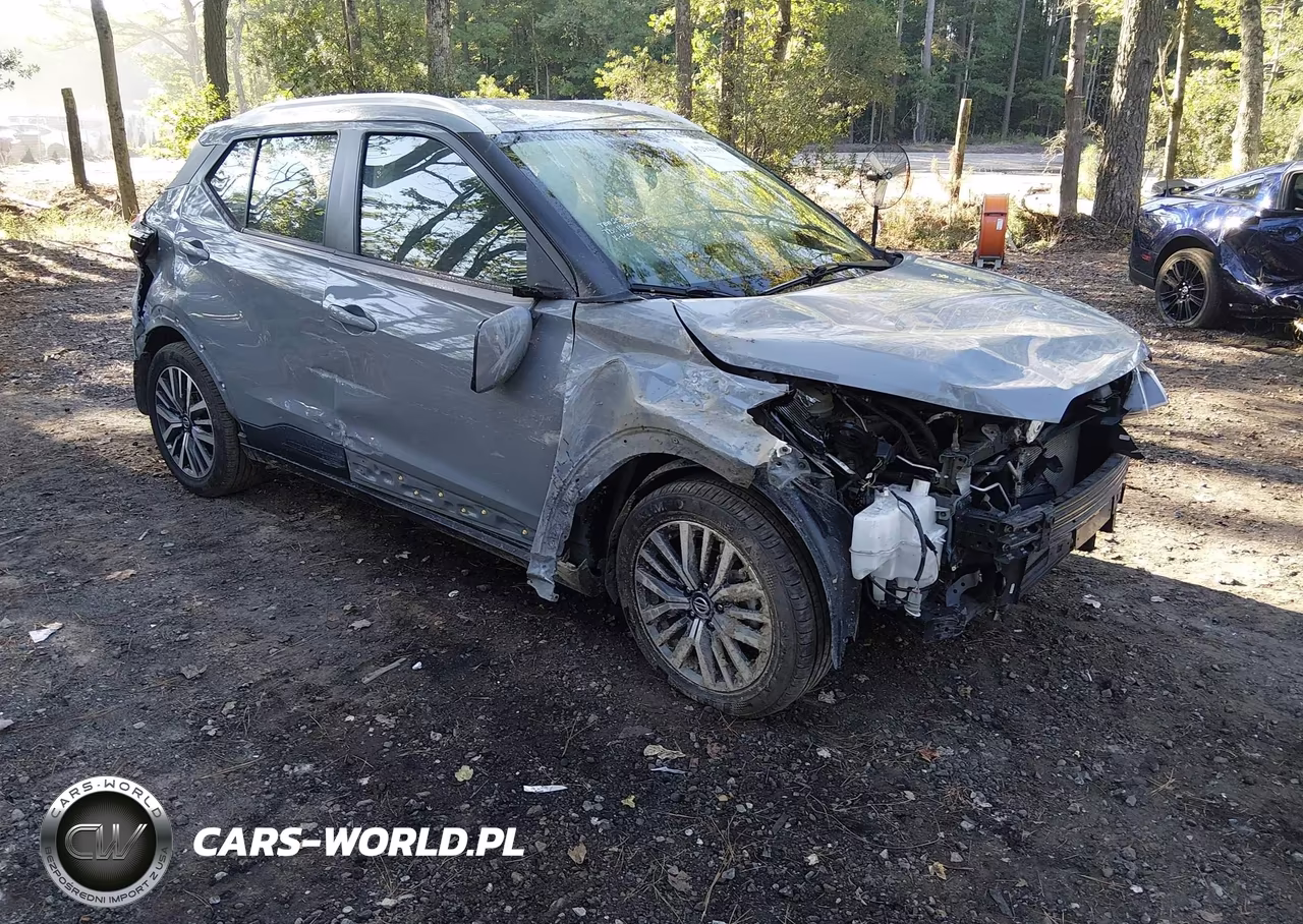 2021 Nissan Kicks Sv Xtronic Cvt