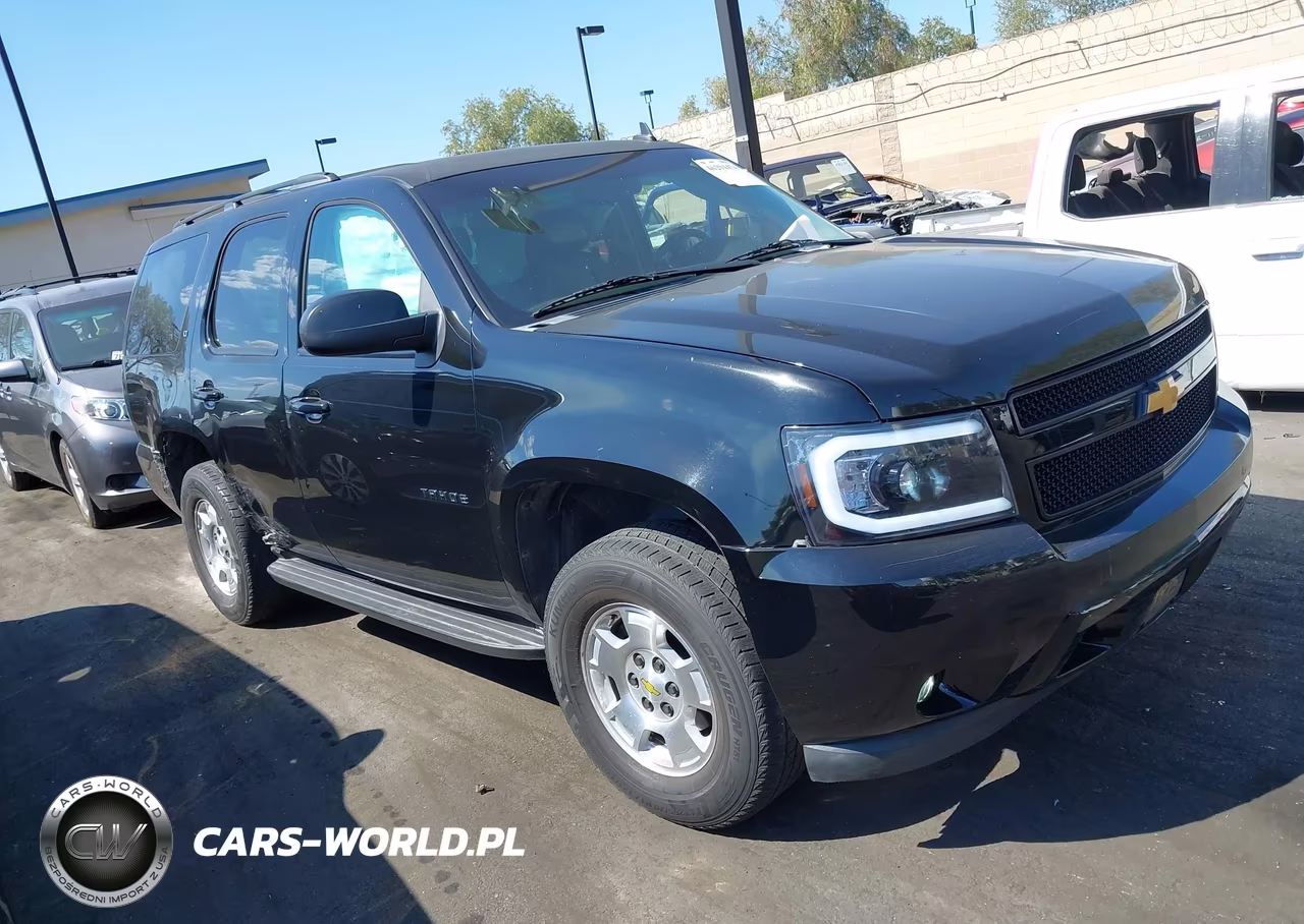 2013 Chevrolet Tahoe Lt VIN:1GNSKBE01DR196580 - 1