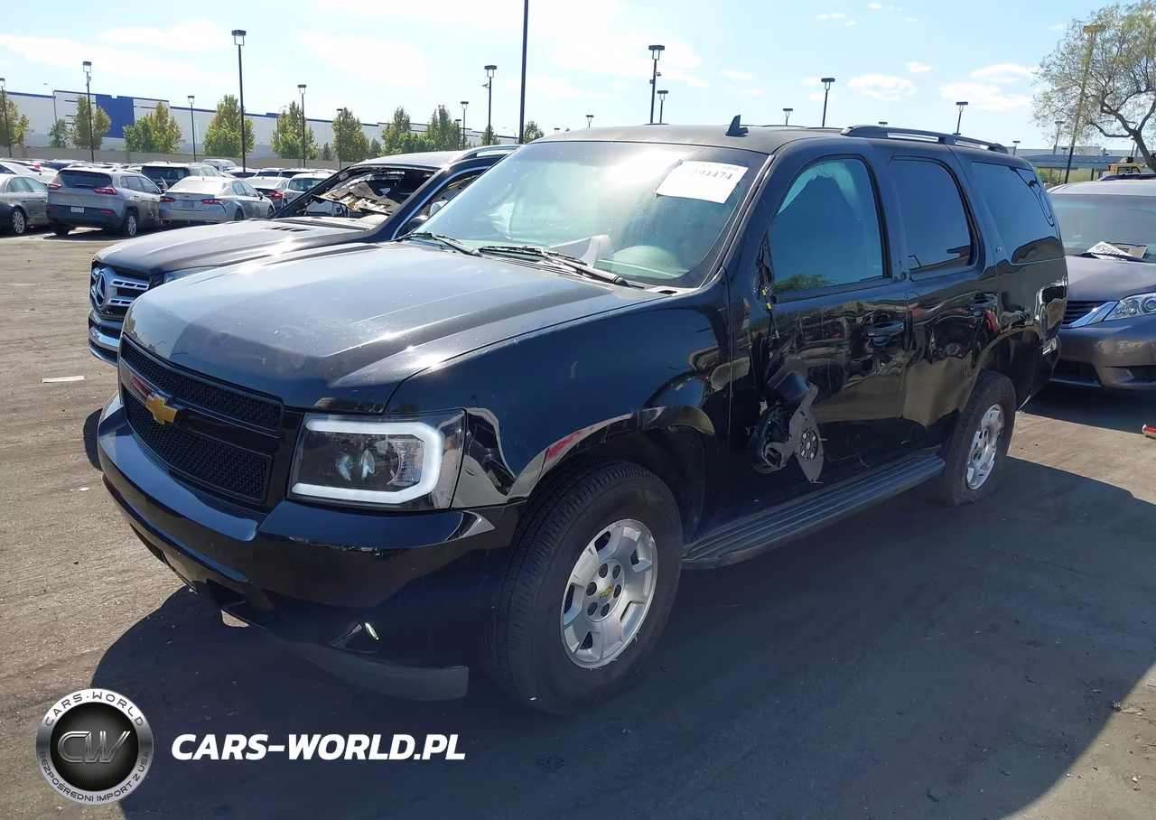 2013 Chevrolet Tahoe Lt VIN:1GNSKBE01DR196580 - 2
