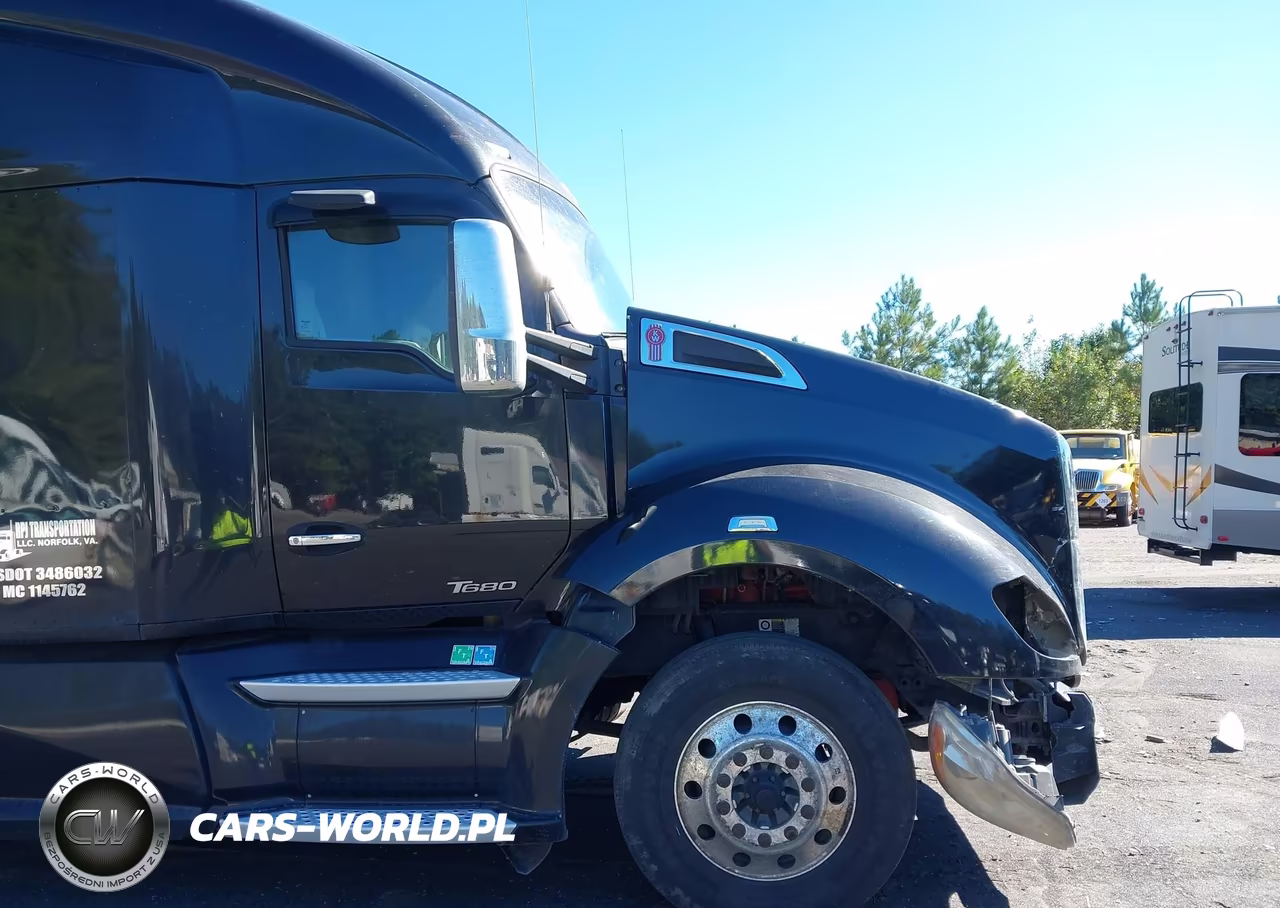 2018 Kenworth T680 VIN:1XKYD49X4JJ194630 - 16