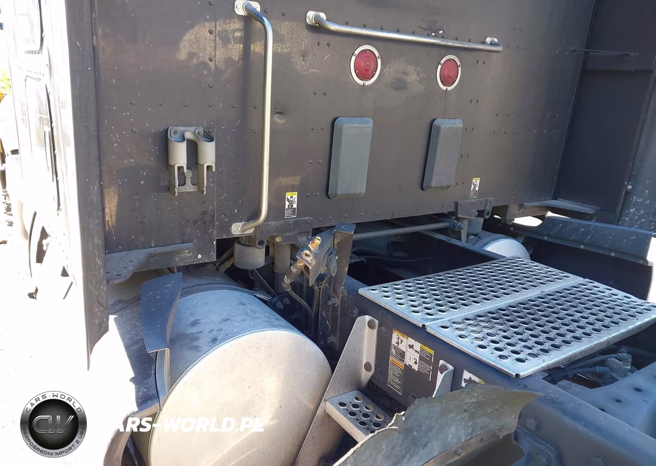 2018 Kenworth T680 VIN:1XKYD49X4JJ194630 - 18