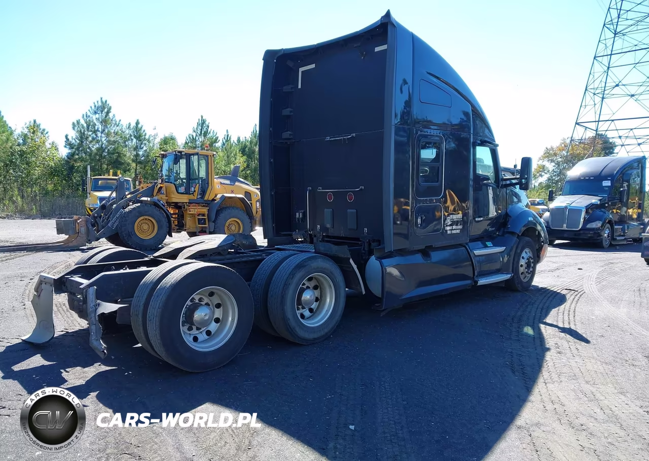 2018 Kenworth T680 VIN:1XKYD49X4JJ194630 - 4