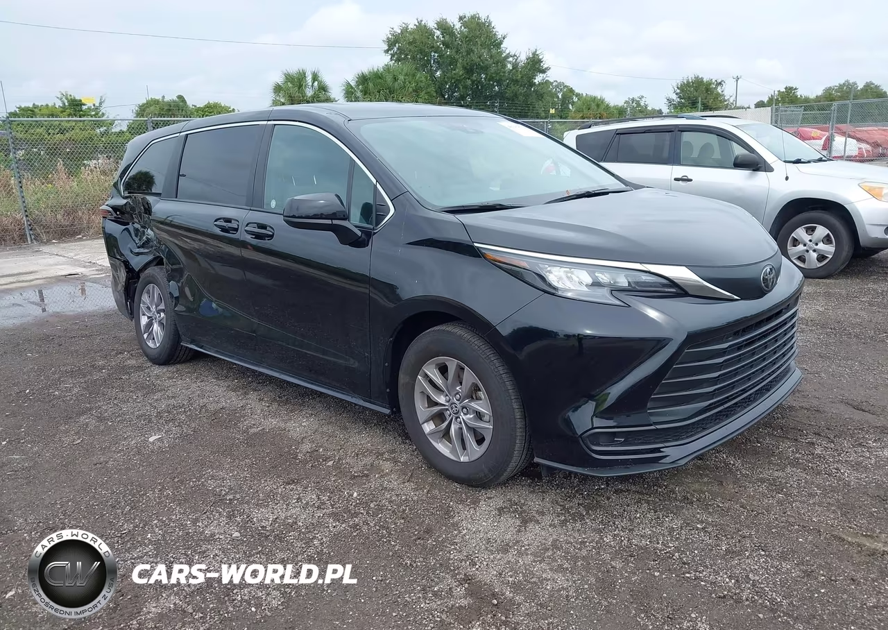 2026 Toyota Sienna Le