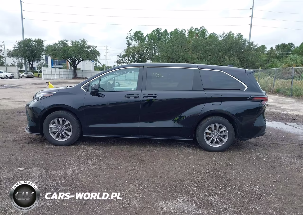 2026 Toyota Sienna Le VIN:5TDKRKECXTS335300 - 14