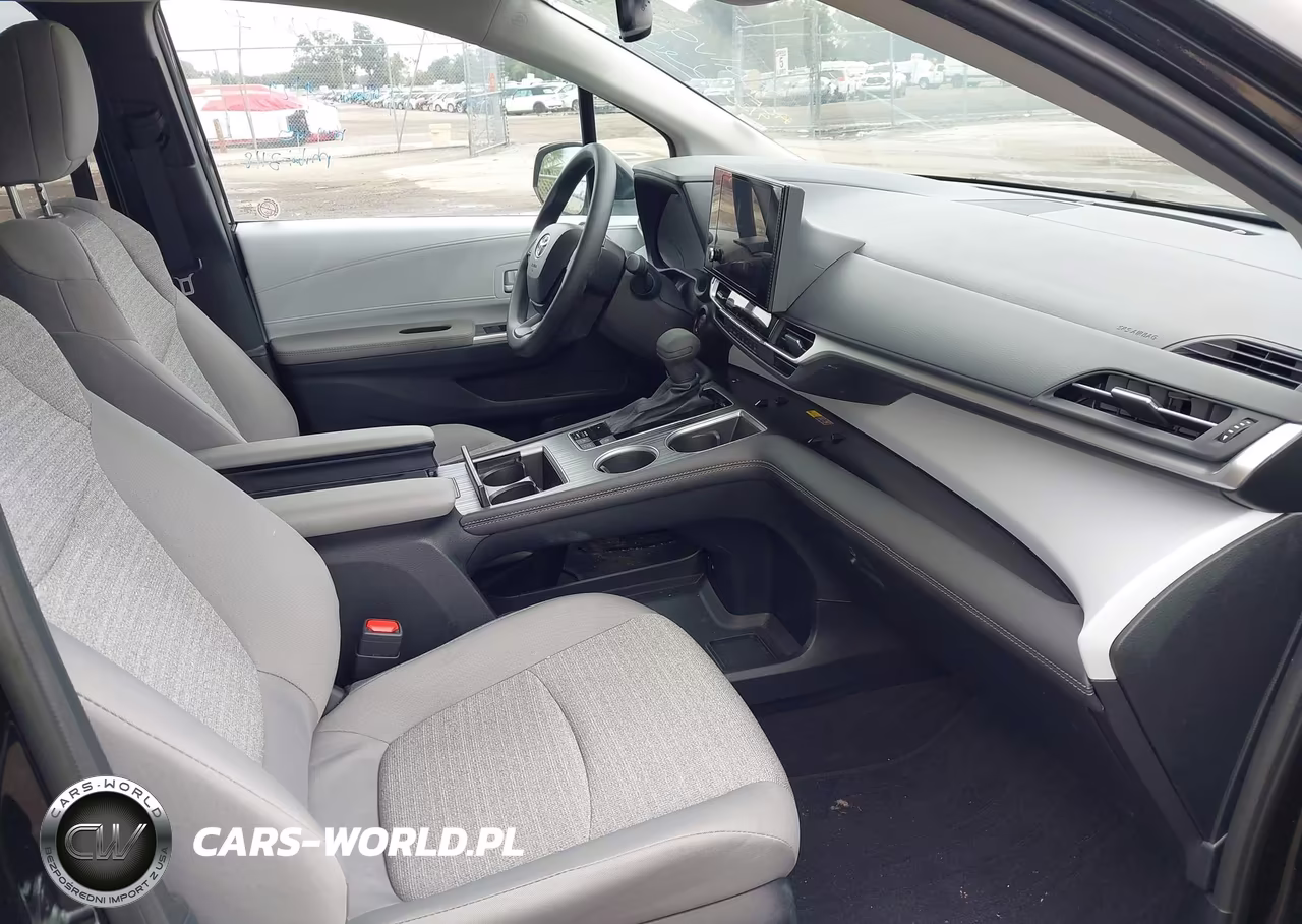 2026 Toyota Sienna Le VIN:5TDKRKECXTS335300 - 5