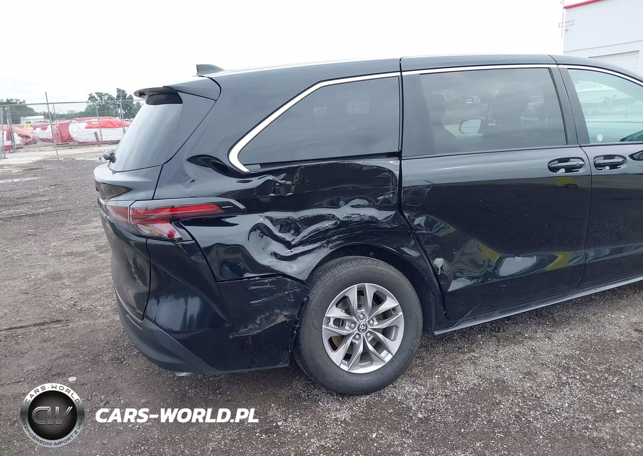2026 Toyota Sienna Le VIN:5TDKRKECXTS335300 - 6