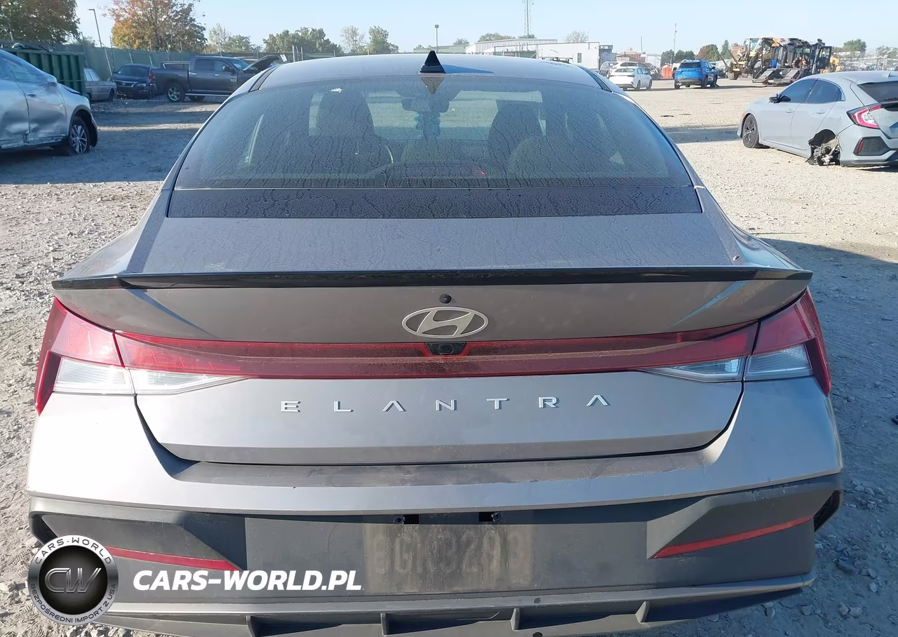 2025 Hyundai Elantra Sel Sport VIN:KMHLM4DG1SU873893 - 16