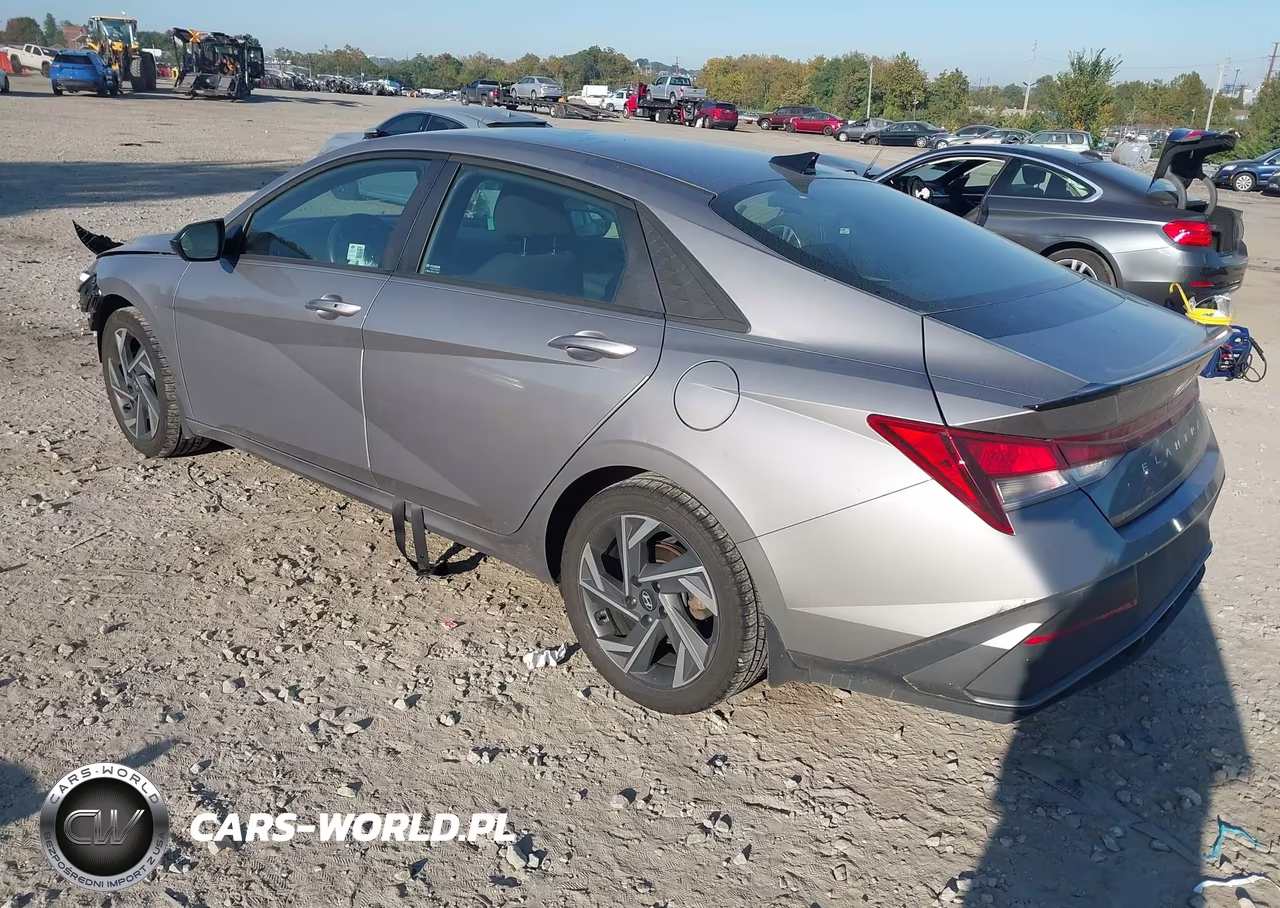 2025 Hyundai Elantra Sel Sport VIN:KMHLM4DG1SU873893 - 3