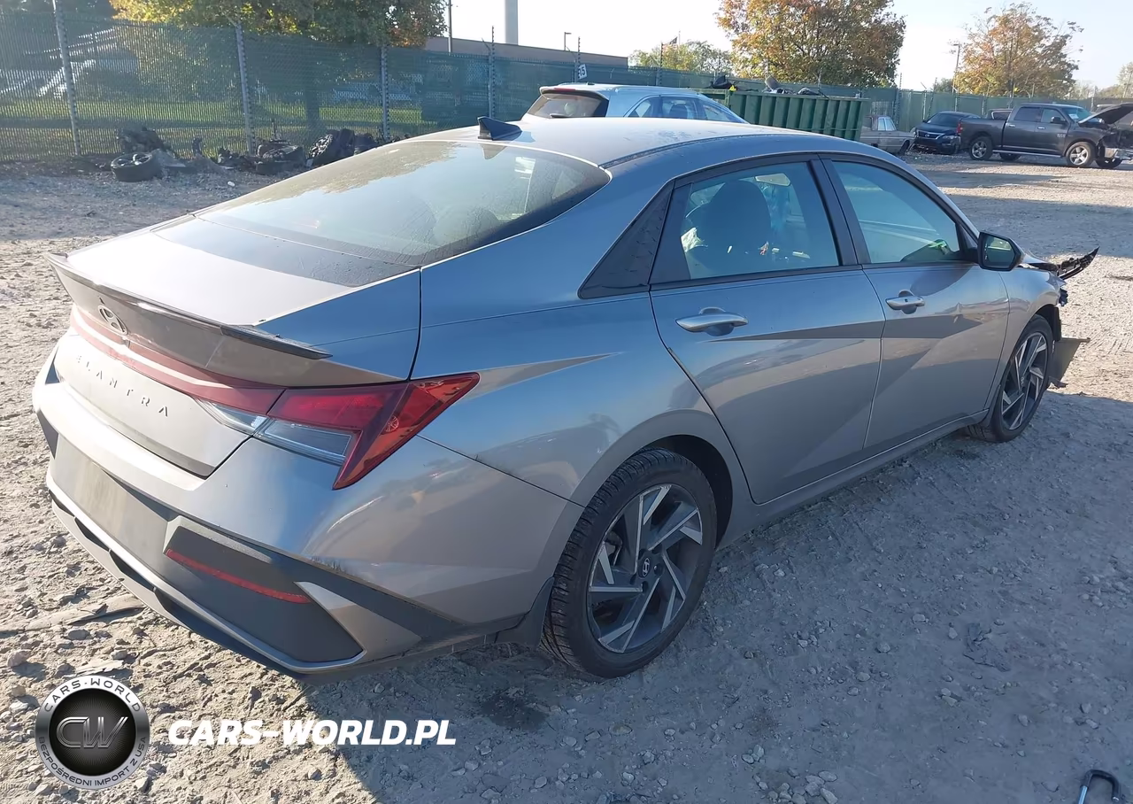 2025 Hyundai Elantra Sel Sport VIN:KMHLM4DG1SU873893 - 4