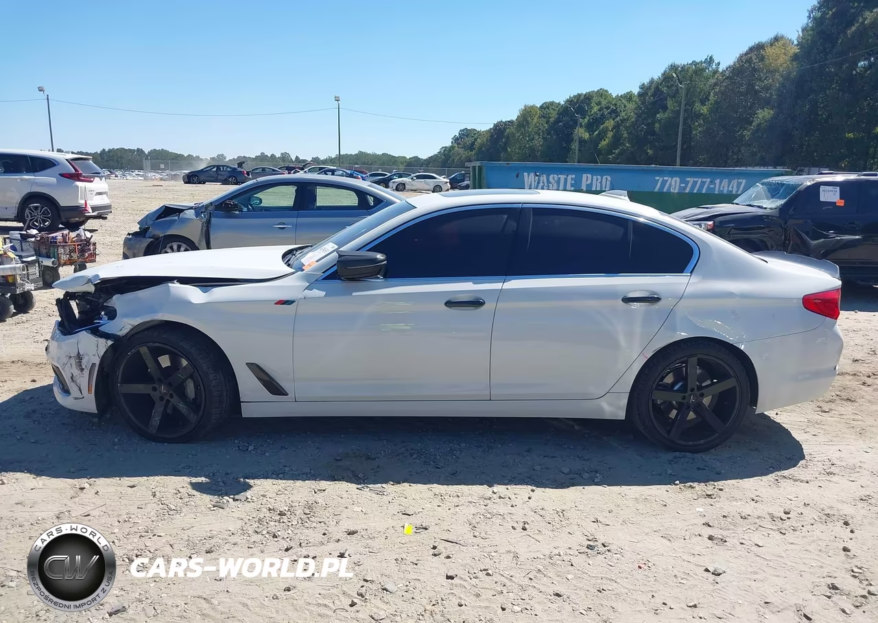 2020 BMW 530I xDrive VIN:WBAJR7C00LWW61735 - 15