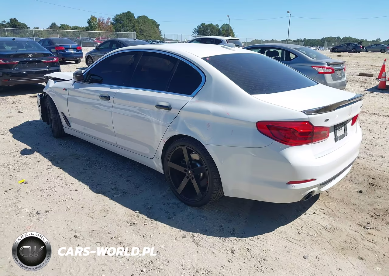 2020 BMW 530I xDrive VIN:WBAJR7C00LWW61735 - 3