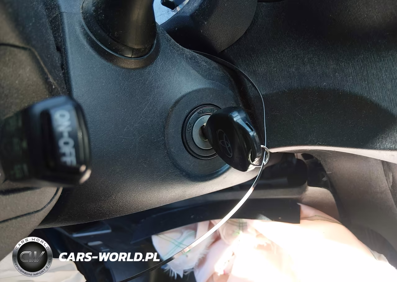 2012 Toyota Yaris Le VIN:JTDJTUD30CD514063 - 11