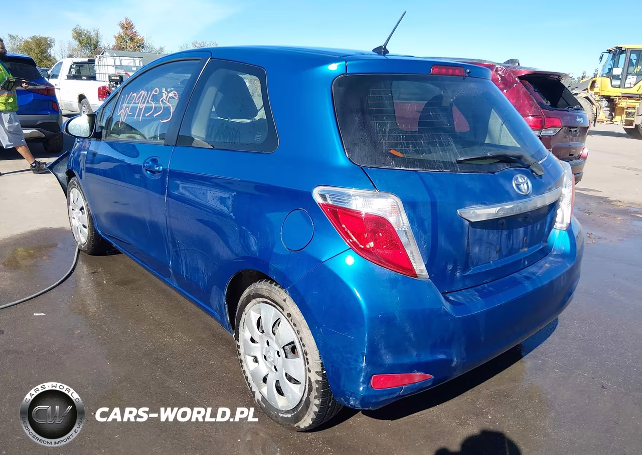 2012 Toyota Yaris Le VIN:JTDJTUD30CD514063 - 3