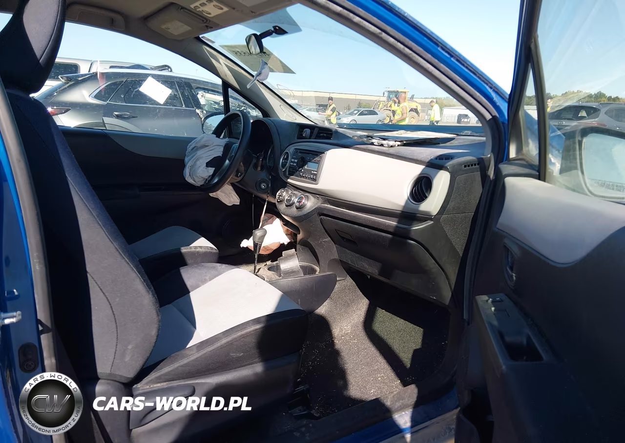 2012 Toyota Yaris Le VIN:JTDJTUD30CD514063 - 5