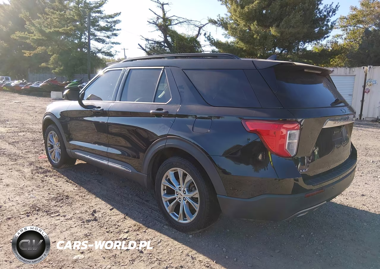 2020 Ford Explorer Xlt VIN:1FMSK8DH5LGC64694 - 3