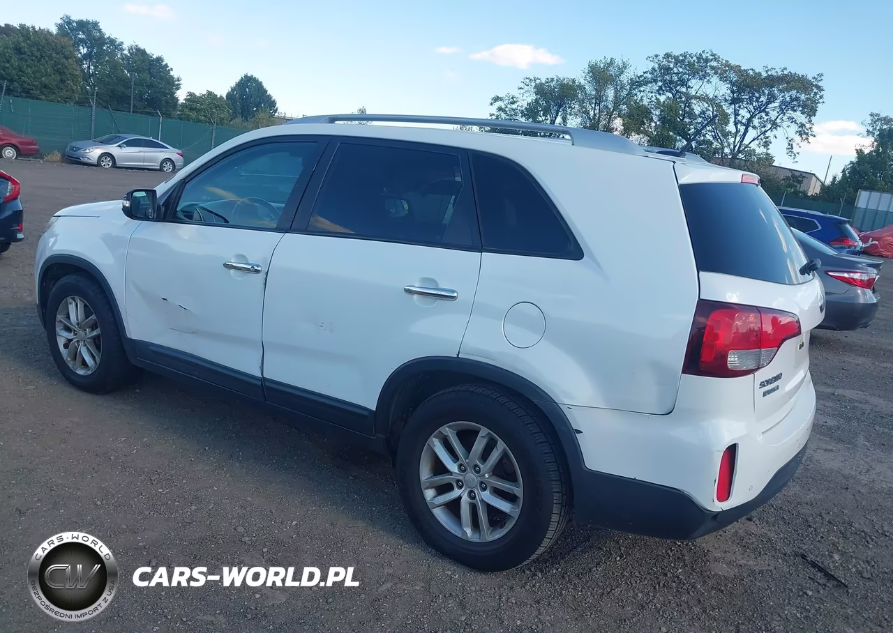 2014 Kia Sorento Lx VIN:5XYKT3A69EG488161 - 3