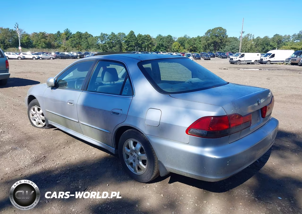 2001 Honda Accord 2.3 Ex VIN:1HGCG66881A017232 - 3