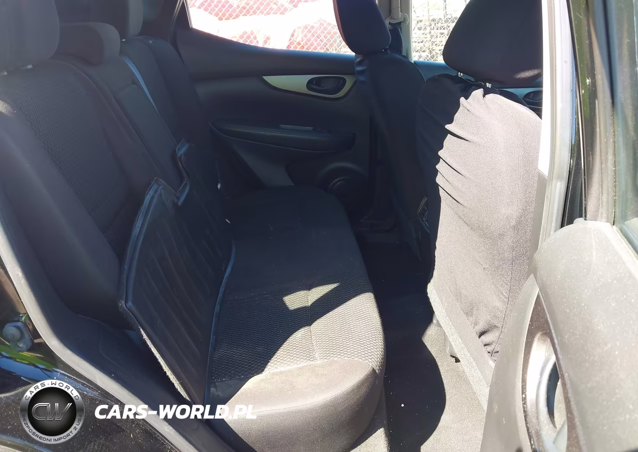 2019 Nissan Rogue Sport S VIN:JN1BJ1CR1KW620204 - 8