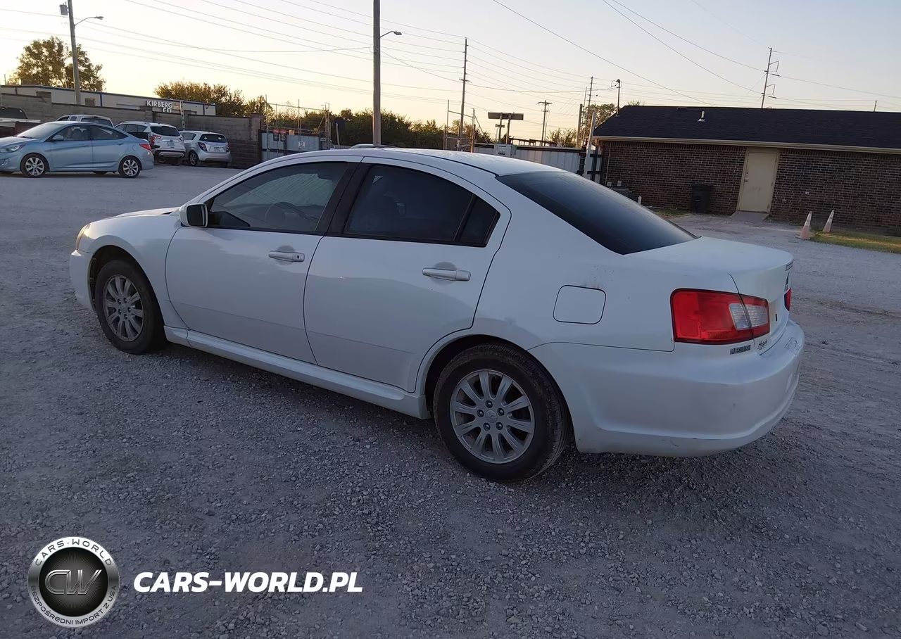 2010 Mitsubishi Galant VIN:4A32B2FF3AE010114 - 3