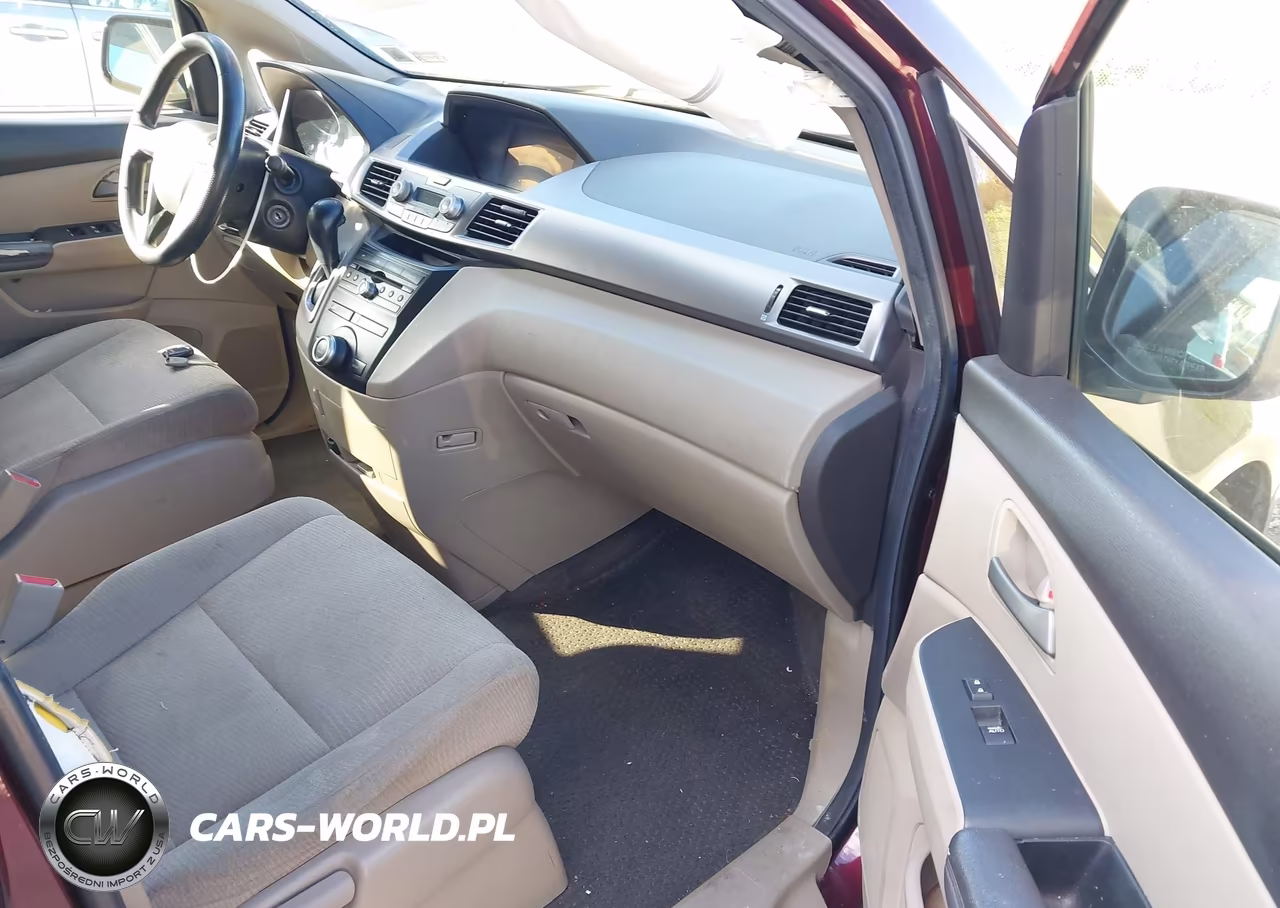 2013 Honda Odyssey Lx VIN:5FNRL5H25DB070831 - 5