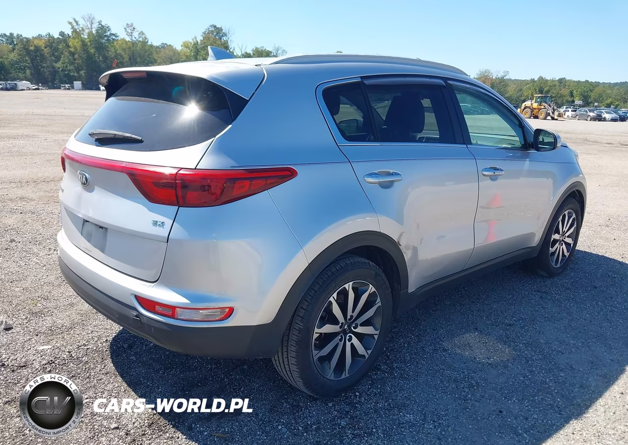 2017 Kia Sportage Ex VIN:KNDPN3ACXH7074944 - 4