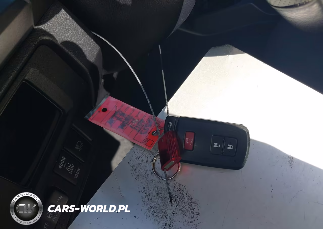 2017 Toyota Tacoma Trd Sport VIN:5TFCZ5AN0HX093843 - 11